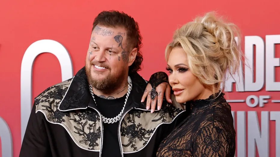 Jelly Roll 罕見地公開承認對妻子 Bunny XO 不忠| mtgamer.com