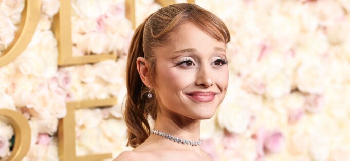 阿麗亞娜·格蘭德 ( 阿麗亞娜·格蘭德 (Ariana Grande) 將自己在音樂界的軟著陸歸功於她的另一位偶像| mtgamer.com