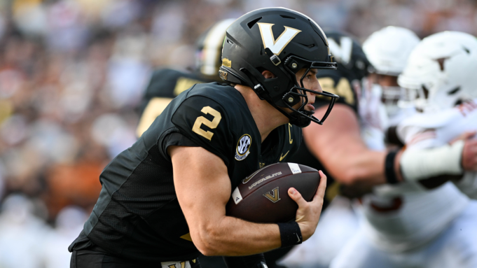College Fo College Football Week 10 picks, score predictions: Vanderbilt over Texas, Ohio State rolls through Penn State | mtgamer.com