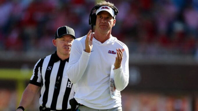 大學橄欖球週 10 大學橄欖球週 10 選秀 vs. 傳播,趨勢:21-7 投球專家揭示最佳選擇| mtgamer.com