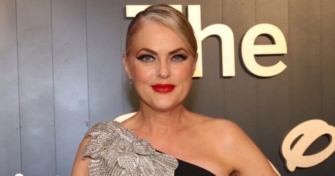 伊萊恩·亨德里克斯 伊萊恩·亨德里克斯 (Elaine Hendrix) 透露,她何時會因傷重返《DWTS》試鏡| mtgamer.com