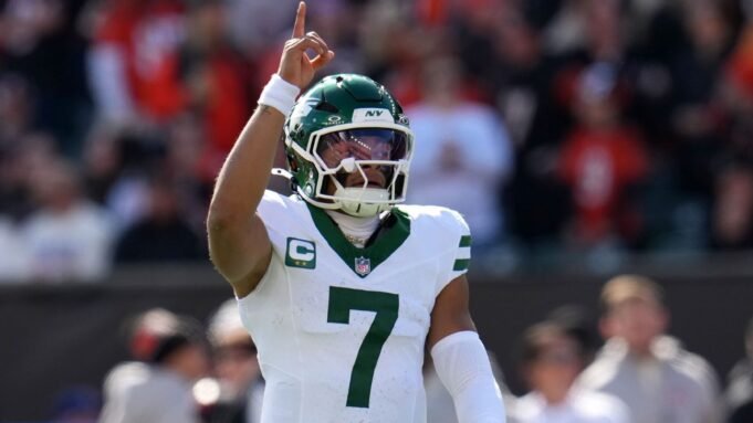 Джастин Филдс не останется на скамейке запасных? Майлз Гарретт - DPOY? Давайте слишком остро отреагируем на 8-ю неделю
| mtgamer.com