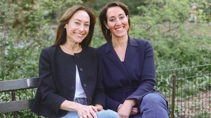 來認識一下幫助阿爾法 來認識一下幫助阿爾法將軍和他的父母度過青春期的青少年竊竊私語者。| mtgamer.com