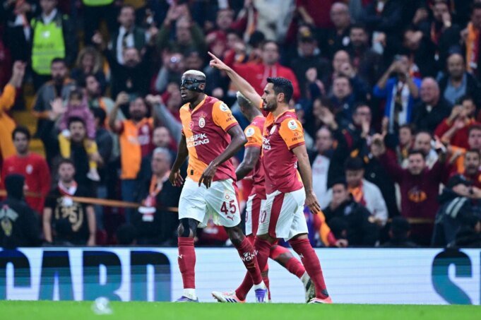 加拉塔薩雷 - 博多 Galatasaray v Besiktas - Turkish Super Lig - Source: Getty