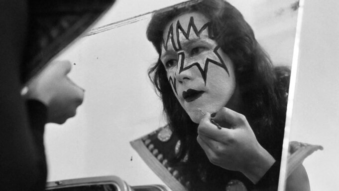 吉恩·西蒙斯 (Gene Simmons)、拉什 (Rush)、湯姆·莫雷洛 (Tom Morello)、《More Honor Kiss》Ace Frehley：“我的第一個吉他英雄”| mtgamer.com