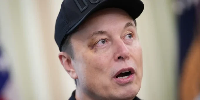 埃隆·馬斯克 (El 埃隆·馬斯克 (Elon Musk) 在特斯拉財報電話會議的最後幾分鐘對自己 1 萬億美元的發薪日感到憤怒| mtgamer.com