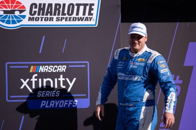 奧斯汀·希爾 (Au 奧斯汀·希爾 (Austin Hill) 在塔拉迪加 (Talladega) 比賽中取得關鍵勝利| mtgamer.com