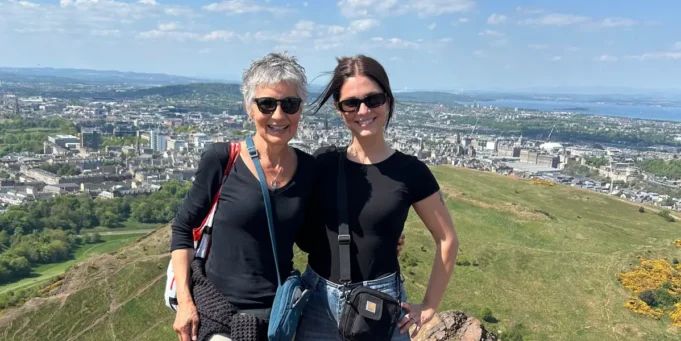 我和我媽媽住在世界的另一邊。我們每年都會一起去遺願清單上的目的地旅行，從而建立聯繫。| mtgamer.com