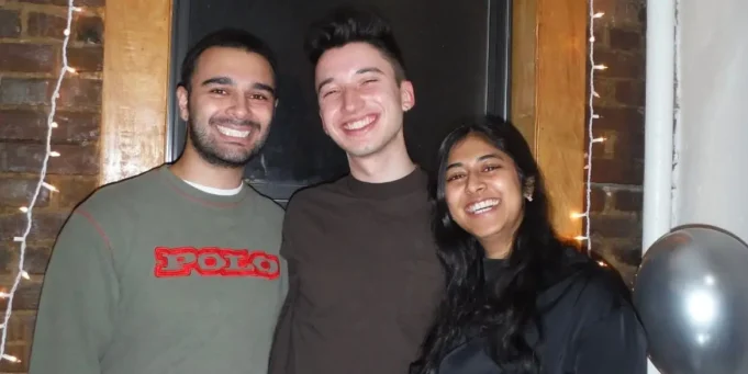 我與兩個朋友在紐約市 我與兩個朋友在紐約市合租一套價值 4,000 美元的公寓。我的房間沒有窗戶,但我喜歡我的家。| mtgamer.com