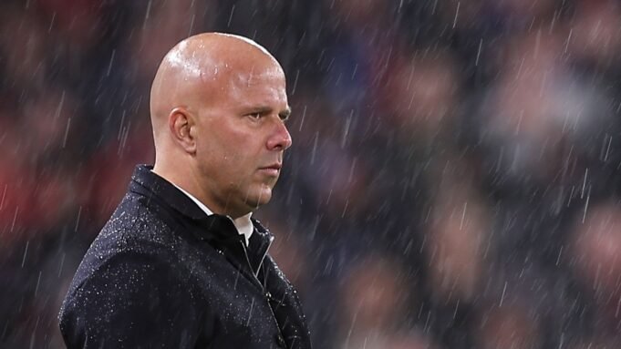 斯洛特為球隊選擇辯護 斯洛特為球隊選擇辯護,但表示利物浦沒有達到俱樂部的“標準”| mtgamer.com