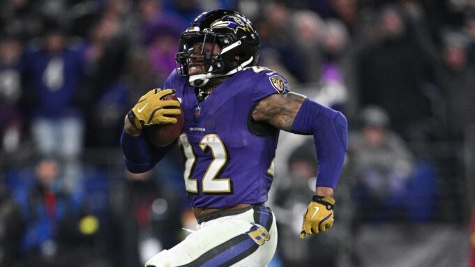 海豚隊與烏鴉隊：隨時達陣得分手選擇、投注賠率、預測：在 TNF 上支持德里克·亨利| mtgamer.com