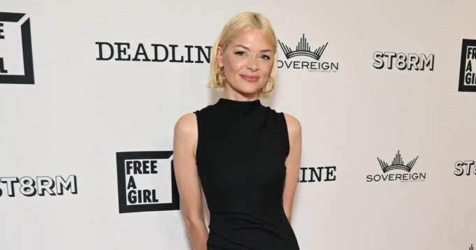 為什麼傑米·金在與奧 為什麼傑米·金在與奧斯汀·索薩訂婚後不急於製定婚禮計劃| mtgamer.com