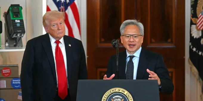 特朗普在與黃仁勳和馬克·貝尼奧夫交談後取消了向舊金山“增兵”的聯邦軍隊計劃| mtgamer.com