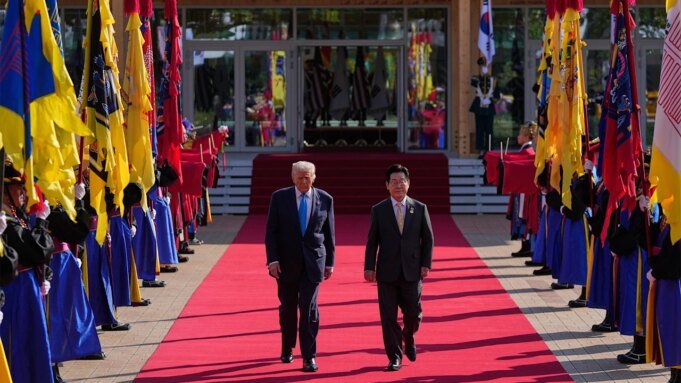 特朗普正在訪問韓國，以推動貿易談判和對美國3500億美元的投資。| mtgamer.com