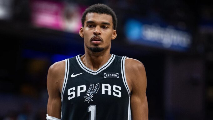 維克托·文巴尼亞馬會 維克托·文巴尼亞馬會在周三晚上參加熱刺的第一場比賽嗎?| mtgamer.com