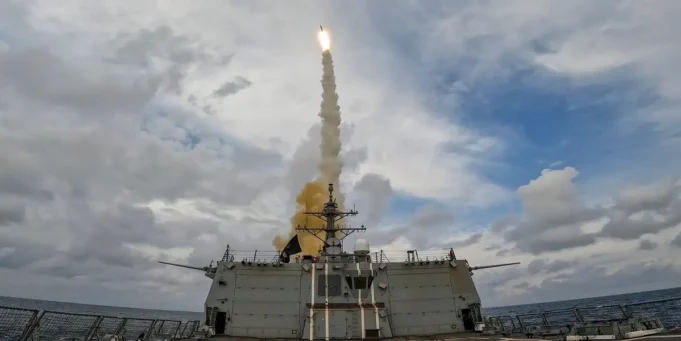 美國武器製造商正在努 美國武器製造商正在努力開發更便宜的導彈,以免與中國的戰爭暴露出代價高昂的弱點。| mtgamer.com