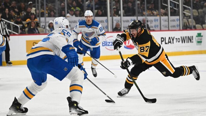 西德尼·克羅斯比 ( 西德尼·克羅斯比 (Sidney Crosby) 帶領企鵝隊在賽季初取得另一場胜利,創造了 NHL 歷史。| mtgamer.com