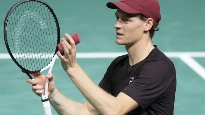 辛納在巴黎獲勝後力爭 辛納在巴黎獲勝後力爭奪回榜首位置,諾里面對瓦什羅| mtgamer.com