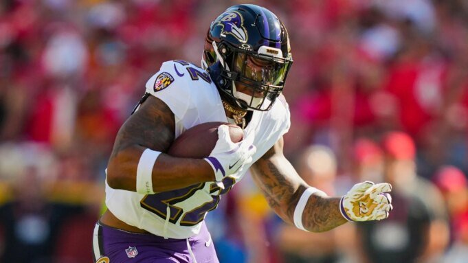 週四晚間足球預測、賠率、時間：專家的烏鴉隊 vs 海豚隊選擇為 29-14| mtgamer.com