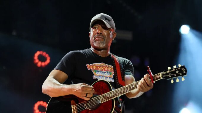 達里厄斯·拉克 (D 達里厄斯·拉克 (Darius Rucker) 堅決反對他的孩子們成為像他一樣的音樂家,儘管他們很感興趣| mtgamer.com