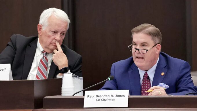 隨著共和黨尋求席位，特朗普支持的北卡羅來納州眾議院地圖被立法者清除| mtgamer.com