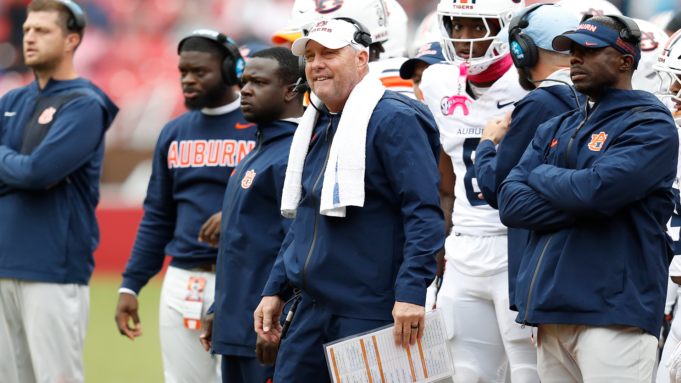 隨著教練輪換的氾濫，奧本大學和佛羅里達州立大學等其他主要學校願意做出改變嗎？| mtgamer.com