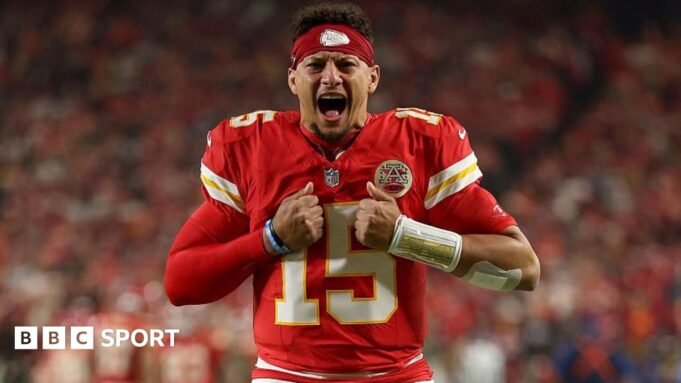 馬霍姆斯在酋長隊戰勝 Patrick Mahomes of the Kansas City Chiefs celebrates