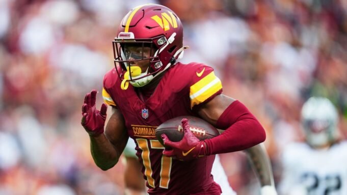 麥克勞林指揮官（四人組）在對陣海鷹隊的比賽中首發| mtgamer.com