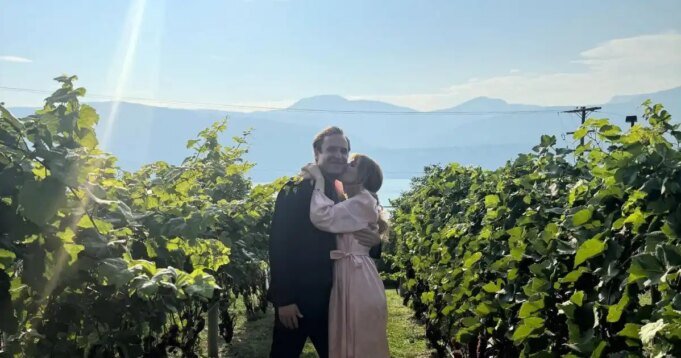 卡莉·雷·傑普森 (Carly Rae Jepsen) 懷孕了，即將與丈夫科爾 (Cole) MGN 生下第一個孩子| mtgamer.com