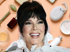 克里斯·詹納 (Kris Jenner) 為可能的新美容系列“Queen By Kris Jenner”申請商標
| mtgamer.com 克里斯·詹納 (Kris Jenner) 為可能的新美容系列“Queen By Kris Jenner”申請商標
| mtgamer.com