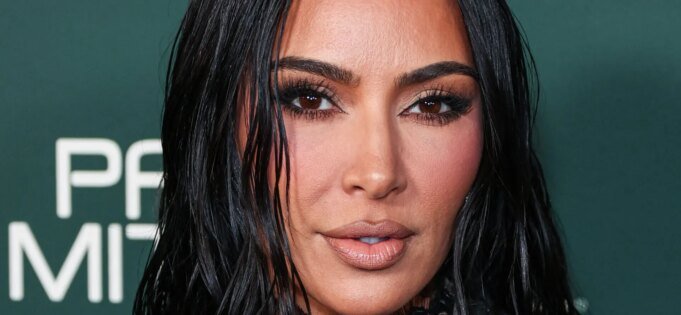 金·卡戴珊 (Kim Kardashian) 面臨可怕的背叛，這永遠改變了她的生活
| mtgamer.com
