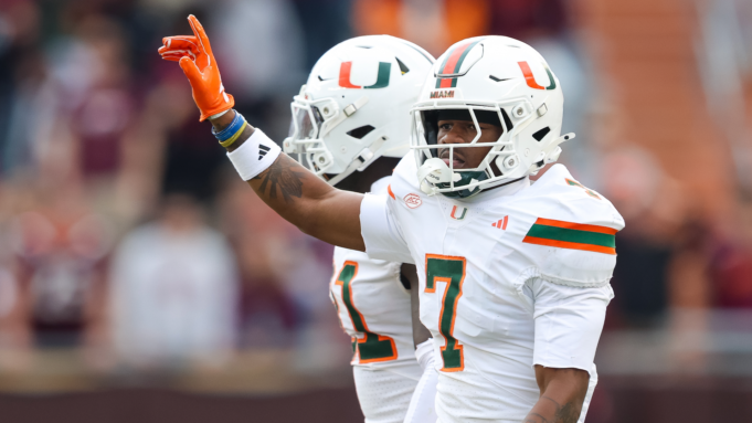 College Football Playoff Rankings projection: Miami inches closer to at-large bid, Pitt and SMU enter top 25 | mtgamer.com