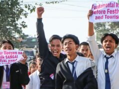 曼尼普爾邦遭受暴力襲擊的人們在 Raj Bhavan 附近舉行示威,尋求回家
| mtgamer.com 曼尼普爾邦遭受暴力襲擊的人們在 Raj Bhavan 附近舉行示威,尋求回家
| mtgamer.com