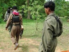 37 毛派分子在恰蒂斯加爾邦的丹特瓦達投降;其中 27 人懸賞 650 萬盧比
| mtgamer.com 37 毛派分子在恰蒂斯加爾邦的丹特瓦達投降;其中 27 人懸賞 650 萬盧比
| mtgamer.com