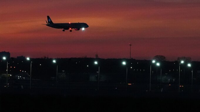 FAA宣布美國機場航班減少量將維持在6%
| mtgamer.com