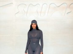 Kim Kardashian 的 Skims 在新一輪 2.25 億美元大規模融資中達到 50 億美元估值里程碑
| mtgamer.com Kim Kardashian 的 Skims 在新一輪 2.25 億美元大規模融資中達到 50 億美元估值里程碑
| mtgamer.com