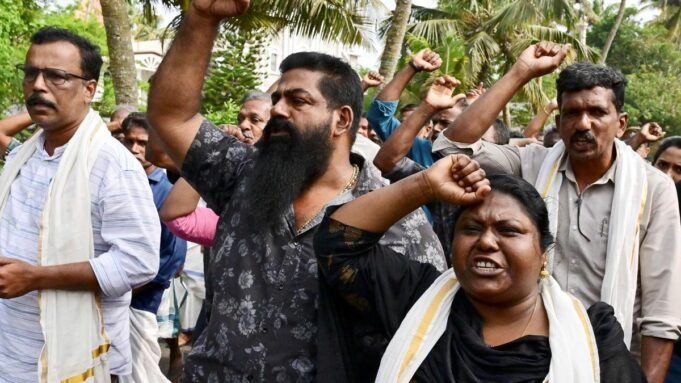 Munambam行動委員會取消抗議，分裂組織進一步加劇
| mtgamer.com