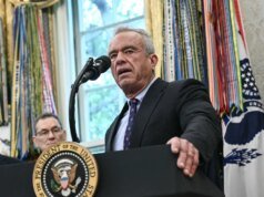 RFK Jr.因更換與麥當勞感恩節食物的照片而受到批評
| mtgamer.com RFK Jr.因更換與麥當勞感恩節食物的照片而受到批評
| mtgamer.com