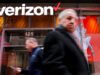 Verizon 在新 CEO 領導下尋求削減成本,將裁員 1.5 萬人
| mtgamer.com Verizon 在新 CEO 領導下尋求削減成本,將裁員 1.5 萬人
| mtgamer.com