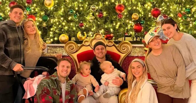 《午睡鑰匙》演員們在 《午睡鑰匙》演員們在演出結束兩年後重聚過節
| mtgamer.com