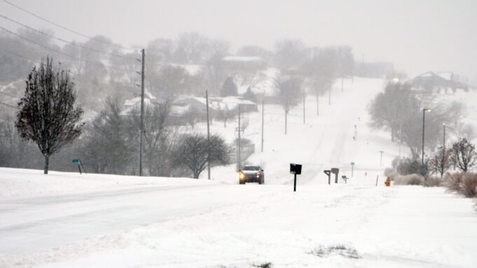 一場重大的冬季風暴擾亂了數百萬人感恩節後回家的旅行
| mtgamer.com
