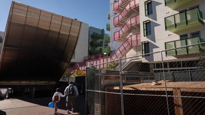 住房危機和氣候變化的二合一解決方案：過境住房
| mtgamer.com