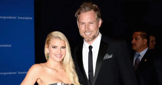 傑西卡·辛普森 (Jessica Simpson) 慶祝與埃里克·約翰遜 (Eric Johnson) 離婚後戒酒 8 週年| mtgamer.com
