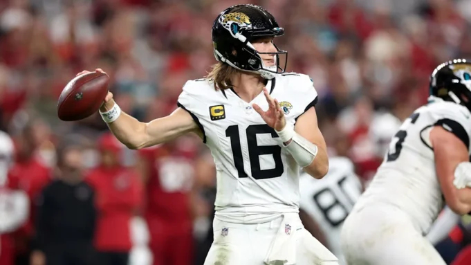 儘管戰績為 7 勝 4 負，但美洲虎四分衛特雷弗·勞倫斯 (Trevor Lawrence) 仍以 14 次失誤領先 NFL
| mtgamer.com