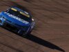 凱爾·拉爾森 (Kyle Larson) 贏得 NASCAR 杯系列賽冠軍並讓丹尼·哈姆林 (Denny Hamlin) 心碎| mtgamer.com 凱爾·拉爾森 (Kyle Larson) 贏得 NASCAR 杯系列賽冠軍並讓丹尼·哈姆林 (Denny Hamlin) 心碎| mtgamer.com
