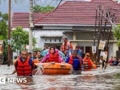 南亞洪水造成數百人死亡
| mtgamer.com 南亞洪水造成數百人死亡
| mtgamer.com