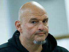 參議員約翰·費特曼摔倒住院
| mtgamer.com 參議員約翰·費特曼摔倒住院
| mtgamer.com