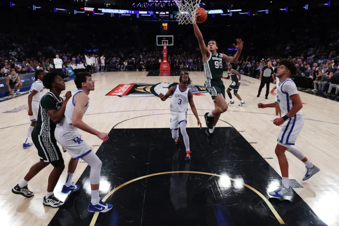 可怕的場景凸顯了肯塔基野貓隊的解體之夜
| mtgamer.com