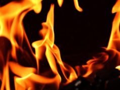 喀拉拉邦科澤科德嬰兒紀念醫院發生火災
| mtgamer.com 喀拉拉邦科澤科德嬰兒紀念醫院發生火災
| mtgamer.com