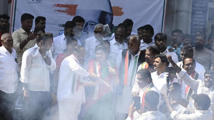 國會慶祝納文·亞達夫 國會慶祝納文·亞達夫 (Naveen Yadav) 在朱比利山補選中領先;波南呼籲泰倫加納各地慶祝活動
| mtgamer.com